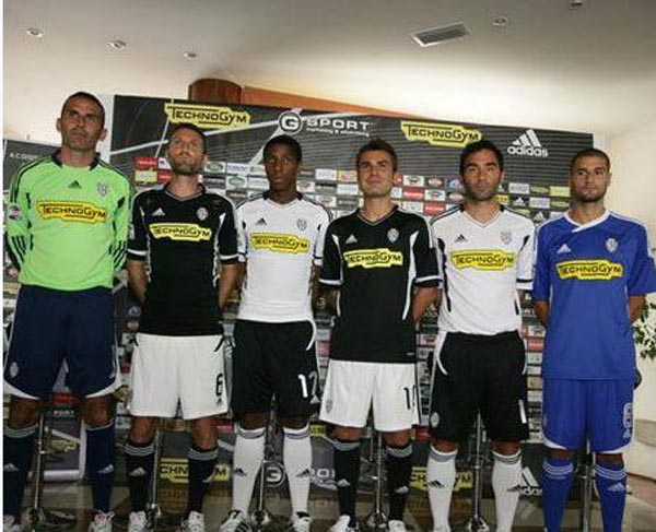 作冒险新作 作冒险新作